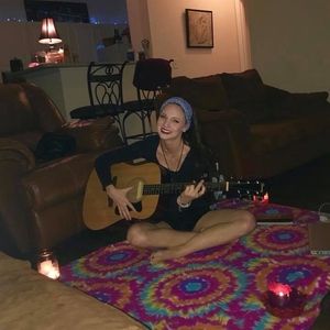 Meet your Posher, Jenny